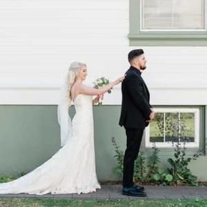 Meet your Posher, Beni